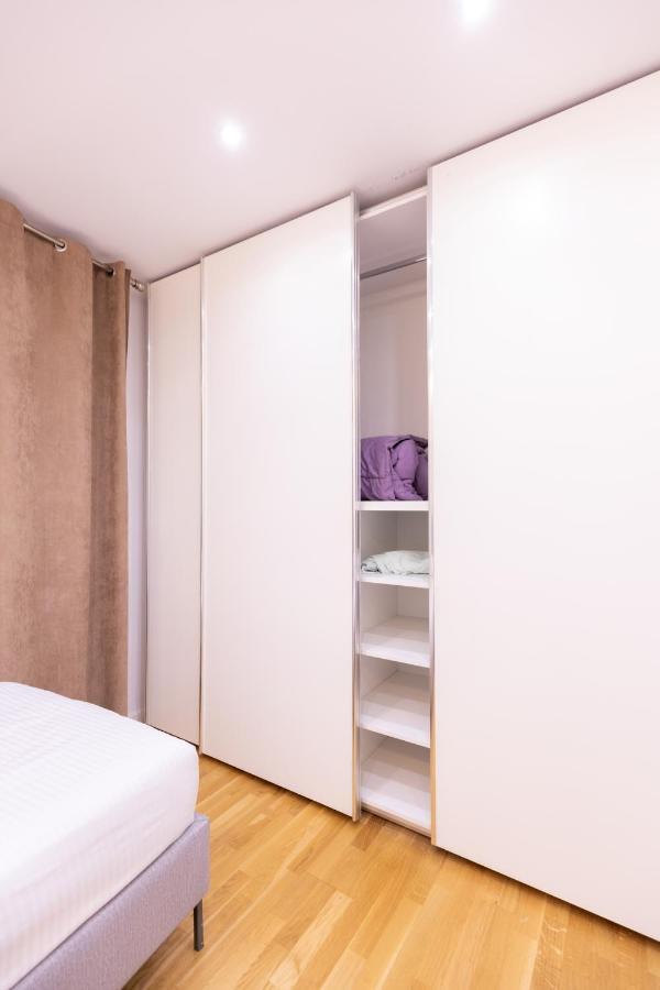 Exclusive 2 Bedrooms Apartment Тирана Экстерьер фото