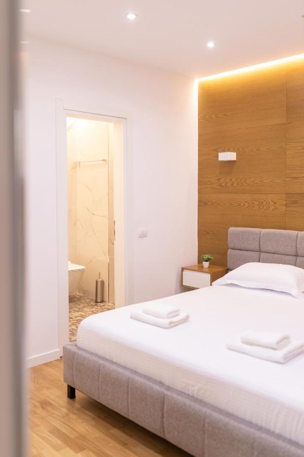 Exclusive 2 Bedrooms Apartment Тирана Экстерьер фото