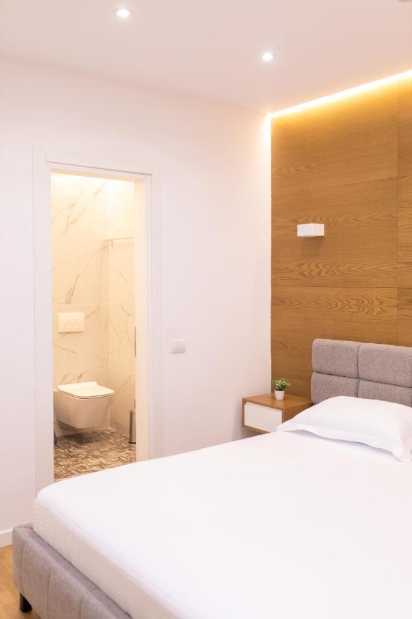 Exclusive 2 Bedrooms Apartment Тирана Экстерьер фото